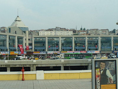 Ze slovenského BUSportálu: Nové autobusové nádraží v Istanbulu.