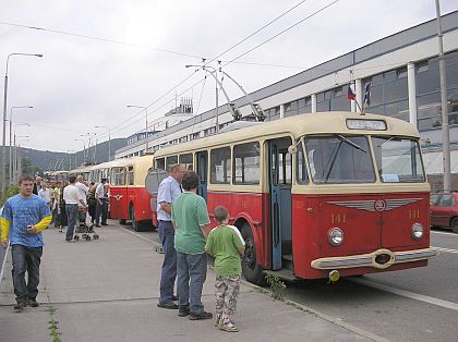 Den otevřených dveří: Z trolejbusové vozovny v Brně - Komíně 2.6.2007.