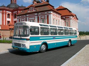 Historickým autobusem po památkách Plzeňska.