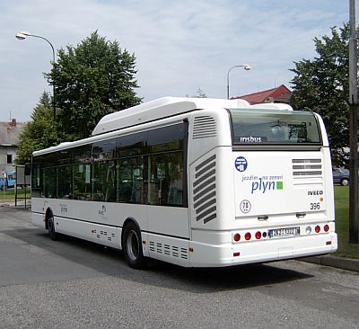 Nízkopodlažní autobusy Irisbus Citelis šetří v Karlových Varech rozpočet města