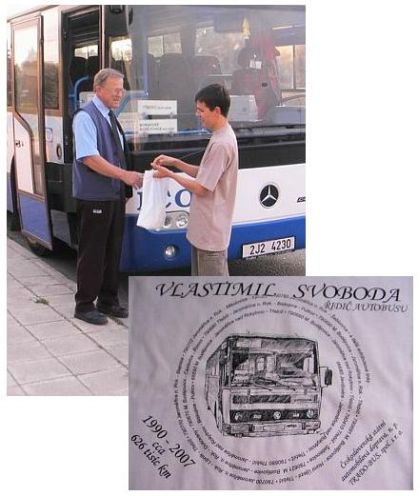 Veselý FILM slavnostně doprovodil svého filmového autobusového řidiče