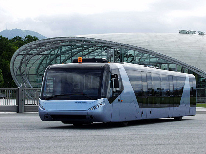 BUSportál SK: Letiskové autobusy Neoplan na Inter Airport Europe 2007 v Mníchove