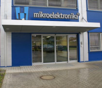 Mikroelektronika slavnostně zahájila provoz v novém areálu ve Vysokém Mýtě