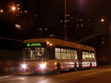 První den provozu trolejbusů ŠKODA 25TrBT Irisbus v Brně.