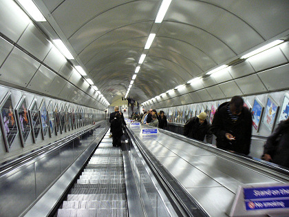 BUSportál SK: Londýnske metro /London Underground/