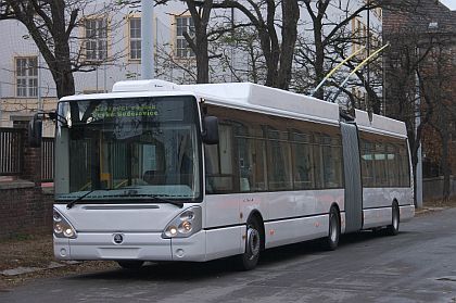 ŠKODA ELECTRIC dodá další kloubové trolejbusy do Českých Budějovic.