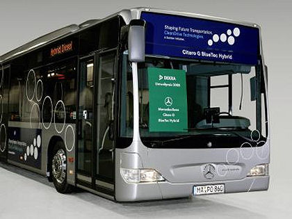 BUSportál SK: Hybrid Mercedes-Benz je ocenený enviromentálnou cenou DEKRA 2008