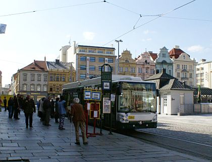 Zastaveníčko na plzeňském Náměstí Republiky ...