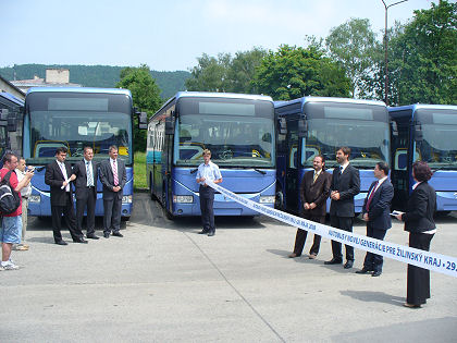 Na cesty Žilinského kraja od včera pribudne ďalších 47 ks nových autobusov