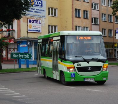 Záběry z autobusové dopravy ve městě Elk na severovýchodě Polska