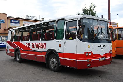 Záběry z autobusové dopravy ve městě Elk na severovýchodě Polska