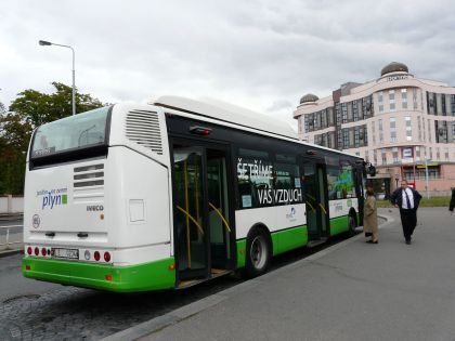 Havířovský Citelis na CNG na lince 135 Florenc-Želivského