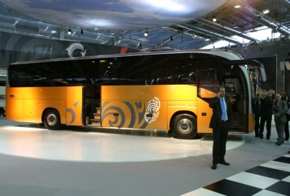 TEZAS: Prezentace řady turistických autobusů  Irisbus Iveco pro rok 2009