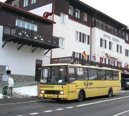 Na Šumavě autobusem. Lyžařská fotoreportáž Martina Jandy