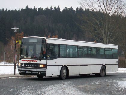 Na Šumavě autobusem. Lyžařská fotoreportáž Martina Jandy