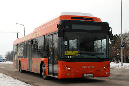 BUSportál SK: Mestský nízkopodlažný autobus TEDOM C12 G testujú