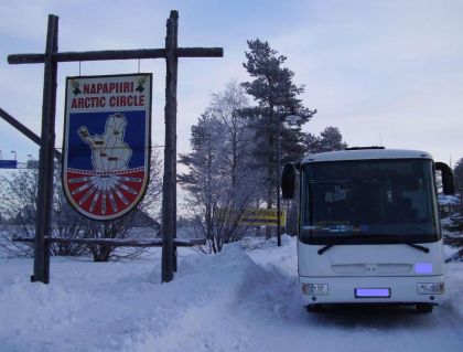 Český autobus za polárním kruhem.