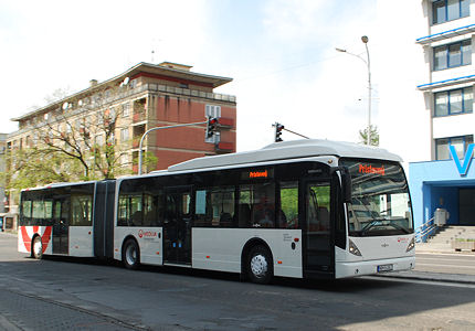 BUSportál SK: Zatiaľ osem autobusov Van Hool od utorka premáva v nitrianskej MHD