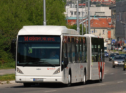 BUSportál SK: Zatiaľ osem autobusov Van Hool od utorka premáva v nitrianskej MHD