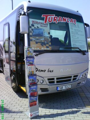 Midibus Isuzu se představil na jarní Autoshow v Letňanech.