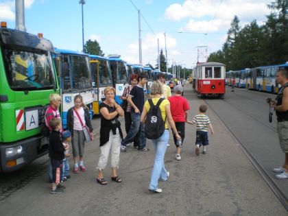 Městská hromadná doprava v Ostravě už funguje 115 let a Dopravní podnik Ostrava