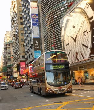 Objednávka na 100 autobusů Volvo s britskými karoseriemi  do Hong Kongu.