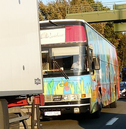 BUSWORLD 2009 - intermezzo: Bibliobus s divadélkem cestou kolem Bruselu