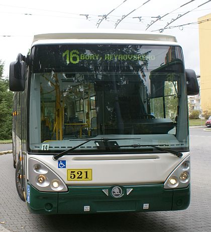 Sváteční  trolejbusová bilance Škoda: Zelenobílé setkání Škoda 25Tr Irisbus,