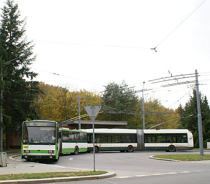 Sváteční  trolejbusová bilance Škoda: Zelenobílé setkání Škoda 25Tr Irisbus,