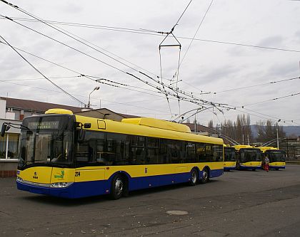 4 + 1 nové trolejbusy se představily médiím 30.11.2009 v Teplicích