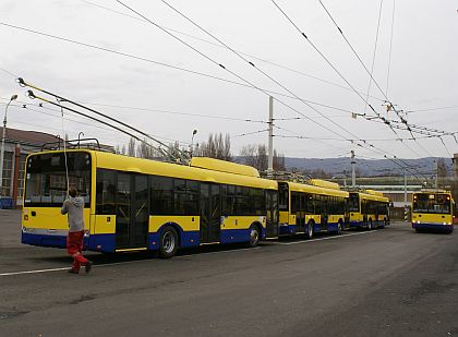 4 + 1 nové trolejbusy se představily médiím 30.11.2009 v Teplicích