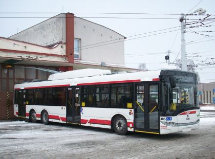 Co k Vánocům? Trolejbus! Pardubický dopravní podnik nadělil svým cestujícím 