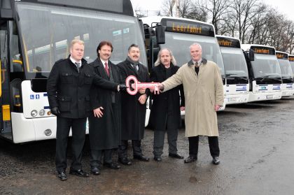 VDL: Jubilejní stý autobus  Ambassador  ALE do Německa