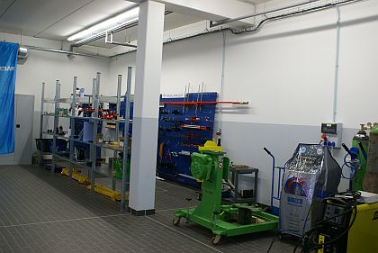 MAN Truck &amp; Bus Center Rousínov, největší servisní a prodejní  centrum v ČR