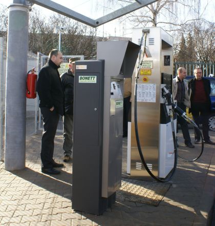 Další informace k plně samoobslužné plnicí stanici CNG na Evropské třídě v Praze