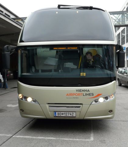 Objektivem čtenáře BUSportálu: Neoplan Cityliner společnosti Postbus ve Vídni