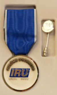 &quot;IRU DIPLOMA OF HONOUR 2009&quot; pro 11 řidičů Veolia Transport VČ