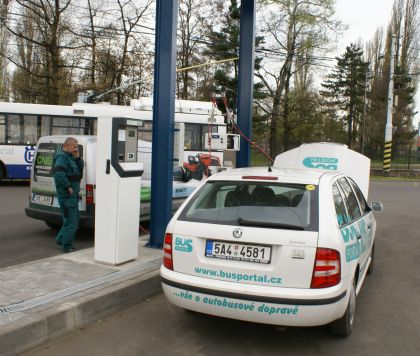 Na vlastní kůži - BUSportál jezdí na CNG: další zkušenosti s tankováním