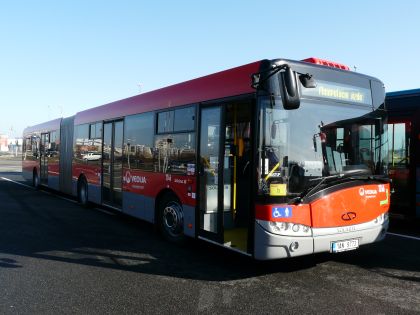 3 x Veolia Transport: Malý SOR, dlouhý Solaris a standardní Crossway