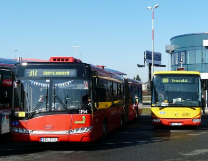 3 x Veolia Transport: Malý SOR, dlouhý Solaris a standardní Crossway