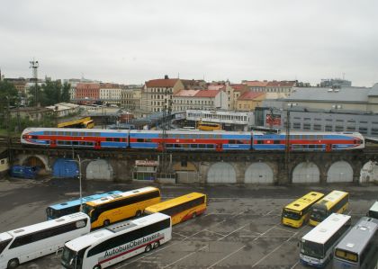 Když dopravní vzdělávání, tak stylový pohled z oken na dopravní infrastrukturu