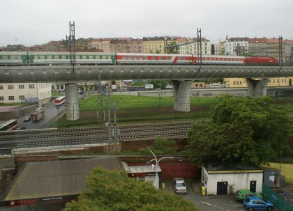 Když dopravní vzdělávání, tak stylový pohled z oken na dopravní infrastrukturu