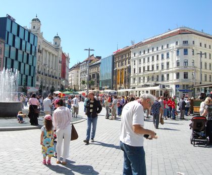 Den otevřených dveří v tramvajové a autobusové vozovně DPMB v Brně  - Medlánkách