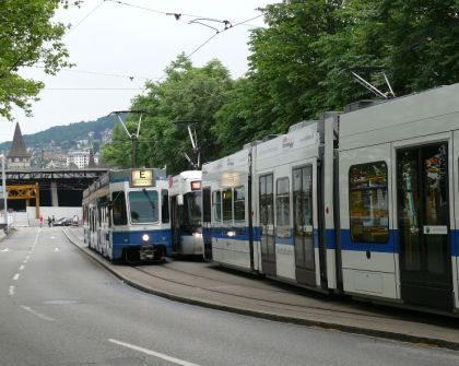 Dopravní kolaps ve švýcarském Curychu: Fussballfans in der Innenstadt: