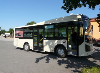 Dopravci testují malokapacitní autobus s bezbariérovým vstupem Isuzu Citimark 