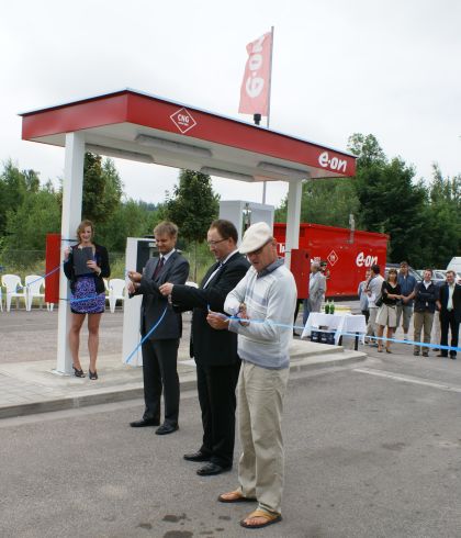 Nová plnicí stanice CNG byla oficielně otevřena dnes ve Svobodě nad Úpou