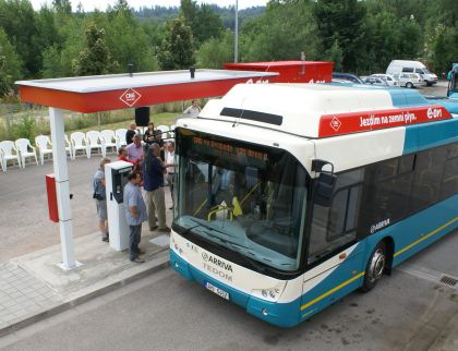 Nová plnicí stanice CNG byla oficielně otevřena dnes ve Svobodě nad Úpou