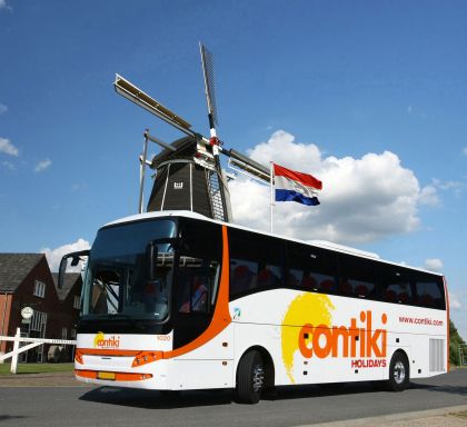 Dodávka 40 restylovaných Axialů pro  Atlas Reizen / Contiki Holland