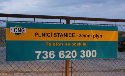 BUSportál jezdí na CNG: Testování plnicí stanice  v Milovicích 