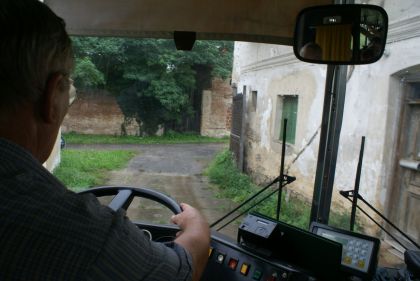 Cesta kloubovým autobusem Ikarus 280 Technického muzea v Brně do Chotouně